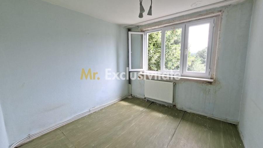 Apartament cu 4 camere decomandat în Negru Vodă