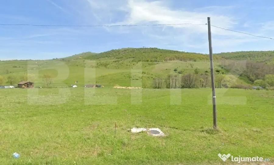 Teren cu CU constructie , 1551 mp , acces drum asfaltat , Sa - 2