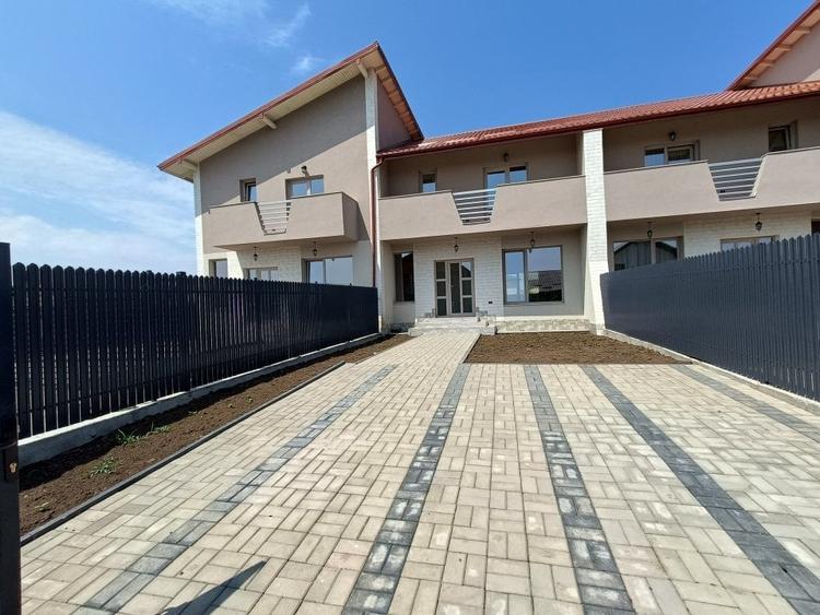 Casa 4 Camere, De Vânzare, Zona Rediu, IAȘI - 1