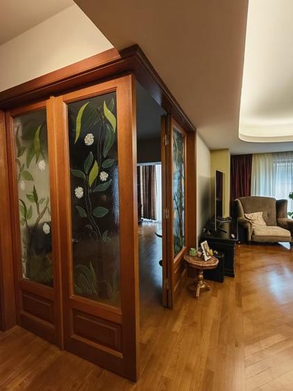 Apartament cu 4 camere decomandat, mobilat în Unirii