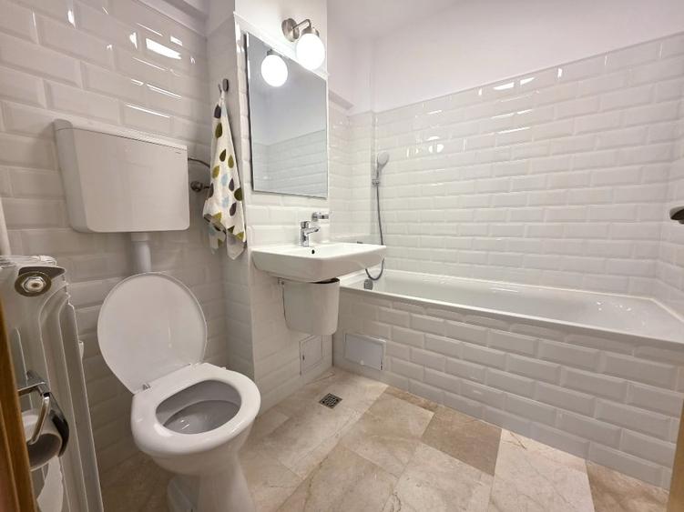 Apartament cu 2 camere decomandat, mobilat în 1 Mai