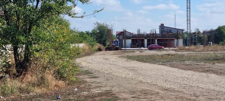 Teren Construcții intravilan de 8000 mp, în Nord-Vest