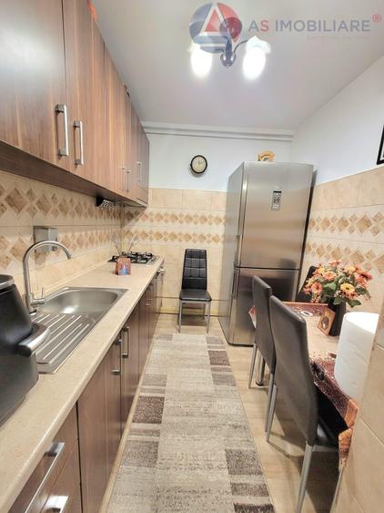 Apartament cu 2 camere decomandat în Central