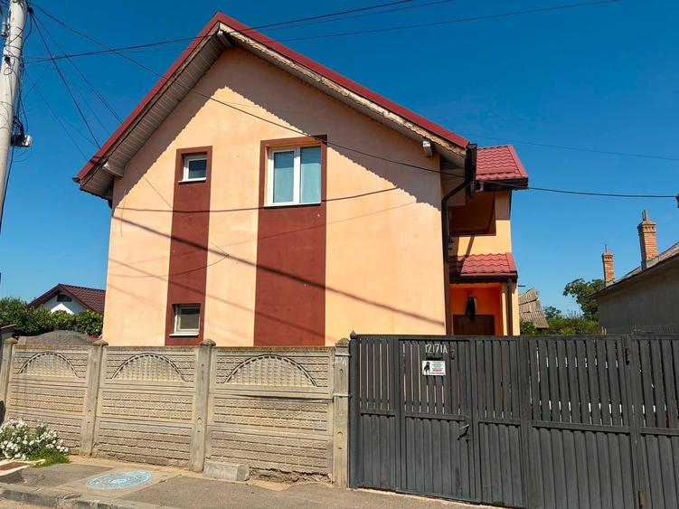 Casă cu 4 camere în Central
