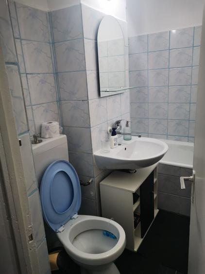 Garsonieră decomandată în UTA