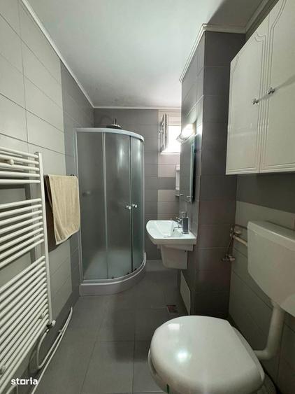 De vanzare apartament cu 3 camere, 2 bai si balcon, spatios 56900euro - 8