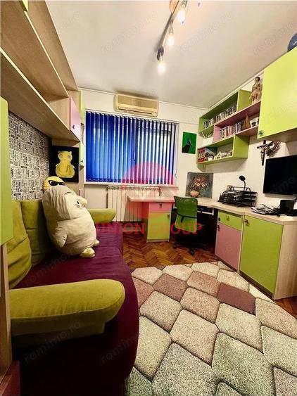 Apartament cu 3 camere decomandat, mobilat în Tomis Nord