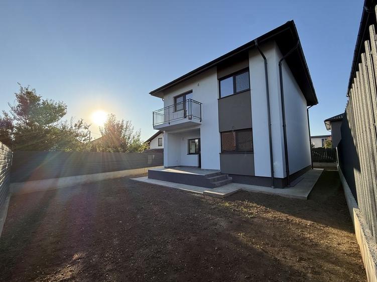 Casă cu 4 camere în Pașcani