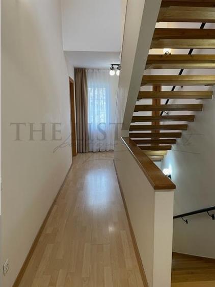 Duplex cu 7 camere cu Teren 360 Mp în Iancu Nicolae