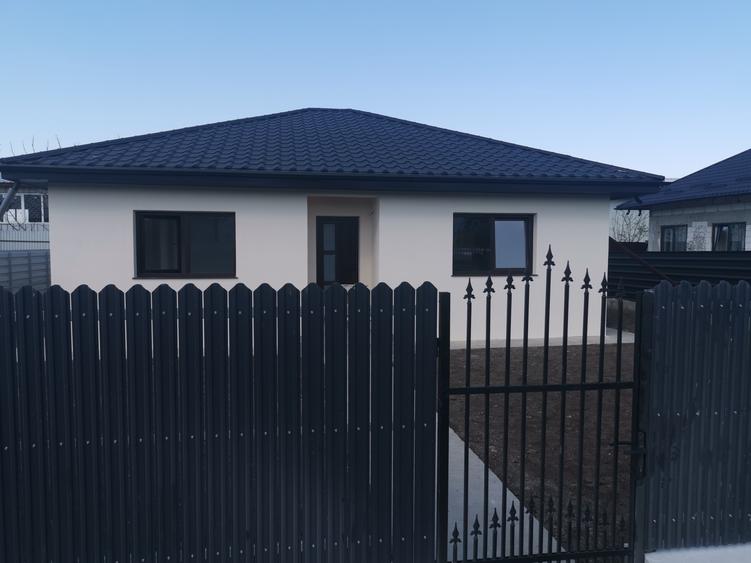 Casă individuală cu 3 camere cu Teren 350 Mp în Cătămărești-Deal