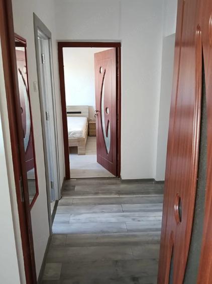 Apartament cu 2 camere decomandat în Republicii