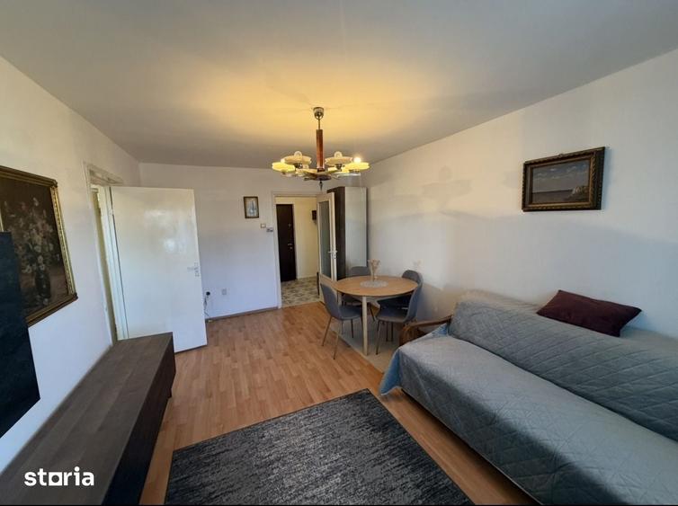 Apartament cu 2 camere în Micro 14