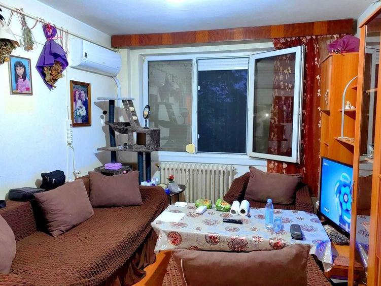Apartament cu 3 camere semidecomandat în Hipodrom