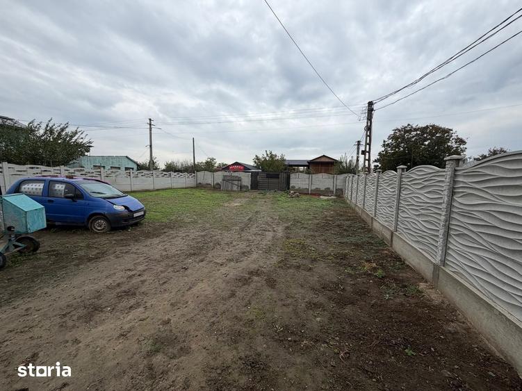 Casă cu 4 camere cu Teren 780 Mp în Tichilești