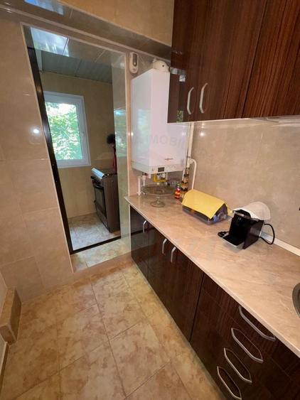Apartament cu 2 camere semidecomandat, mobilat în Micro 38