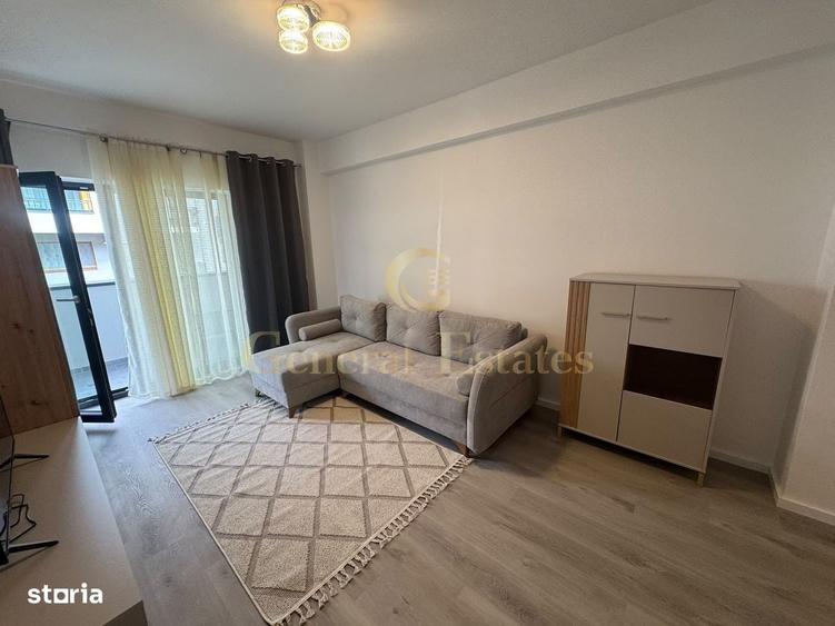Apartament cu 2 camere decomandat în Tractorul