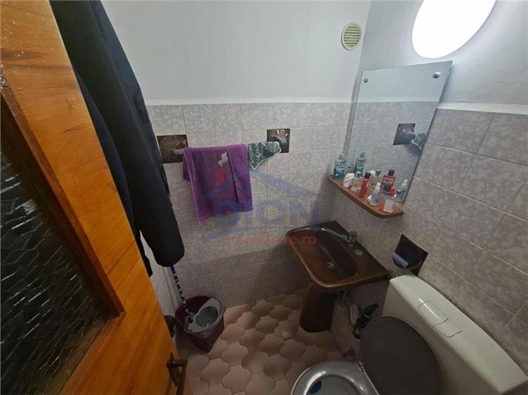 Apartament 3 camere, decomandat, Piata Sfanta Vineri - 5