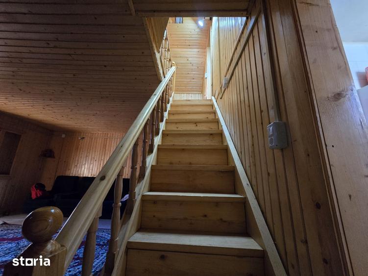 Casă cu 3 camere cu Teren 430 Mp în Cornu