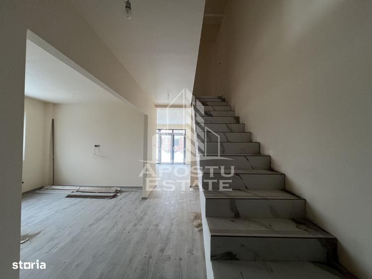 Casă cu 4 camere în Moșnița Nouă