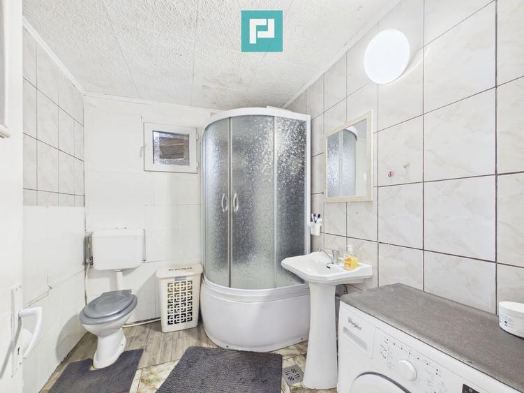 Casă individuală cu 3 camere cu Canalizare în Bujac