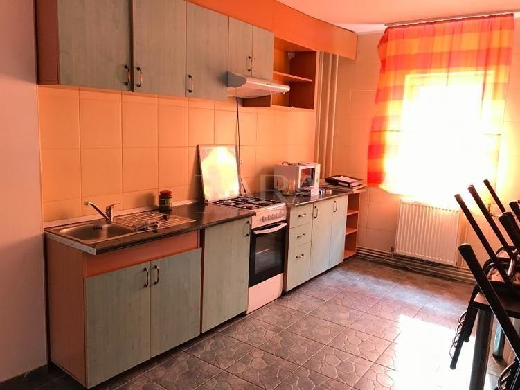 Vând apartament 3 camere decomandat zona Pasteur, Zucca, UMF. - 1