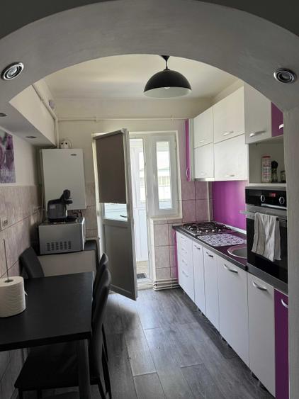 Inchiriez apartament 2 camere Campina - 7