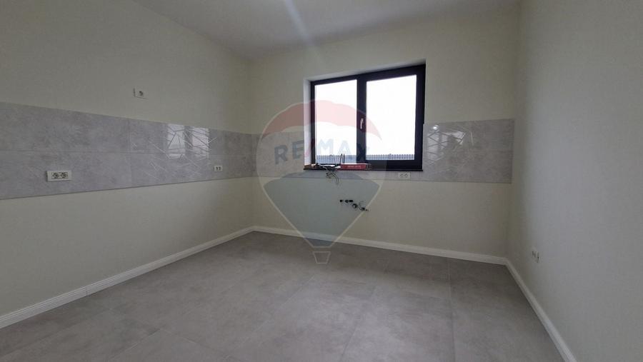 Casă individuală cu 3 camere cu Teren 400 Mp în Ciocănești