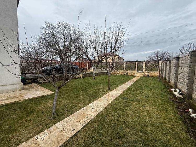 Casă individuală cu 4 camere cu Teren 414 Mp în Valu lui Traian