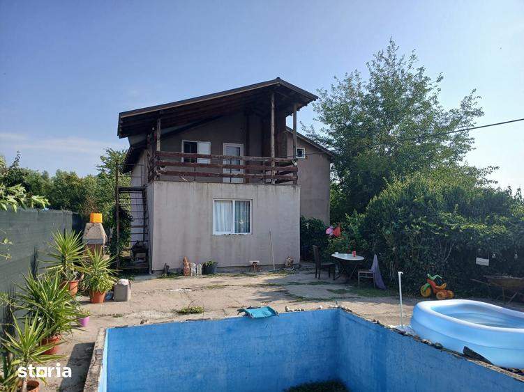Casă cu 4 camere cu Teren 1100 Mp în Siliștea Crucii