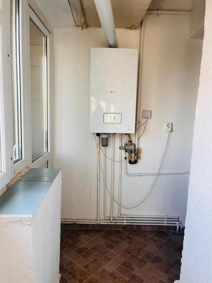 Apartament cu 3 camere decomandat în Ultracentral
