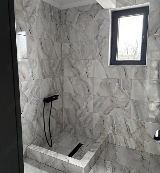 Casă cu 5 camere cu Teren 230 Mp în Copou