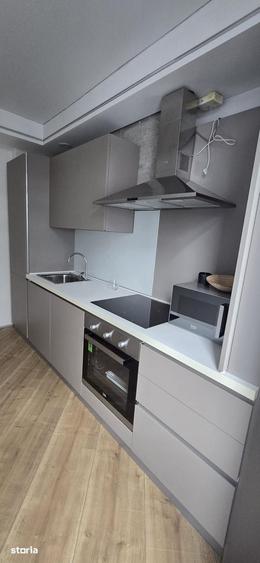 Apartament cu 2 camere decomandat în Tei