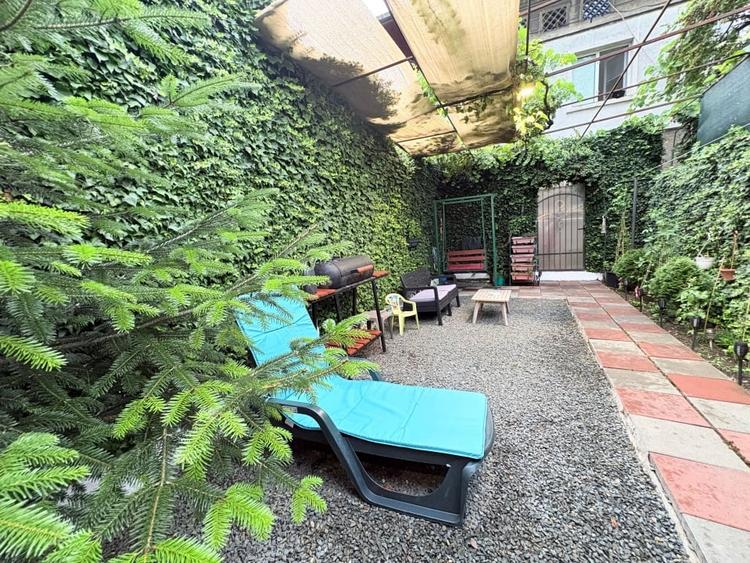 Apartament cu 3 camere decomandat, mobilat în Palas
