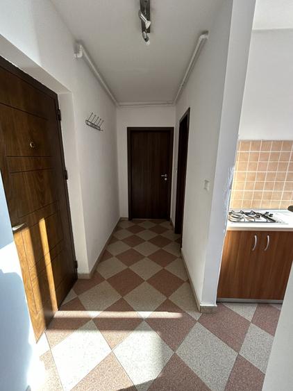 Apartament cu 2 camere decomandat în Complex Studențesc