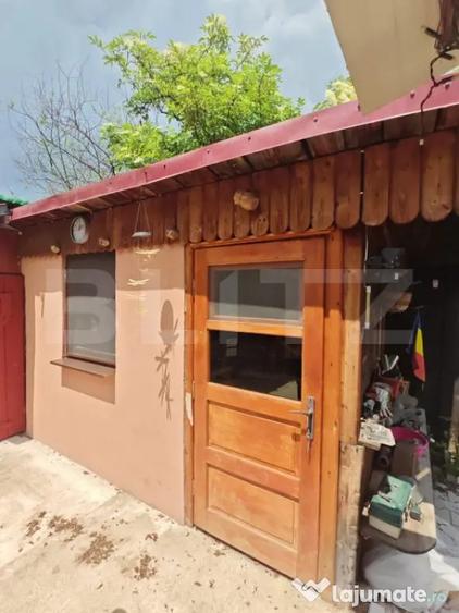 Casă cu 2 camere cu Teren 150 Mp în Zărnești