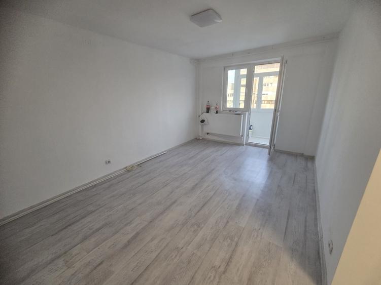 Apartament cu 2 camere semidecomandat în Pantelimon