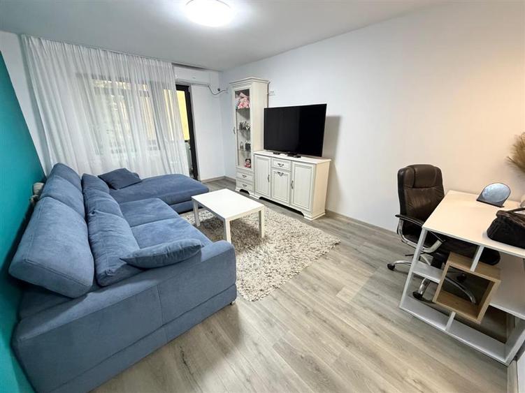 Apartament cu 2 camere decomandat în Tătărași