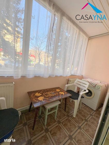 Apartament cu 3 camere decomandat în Energiei