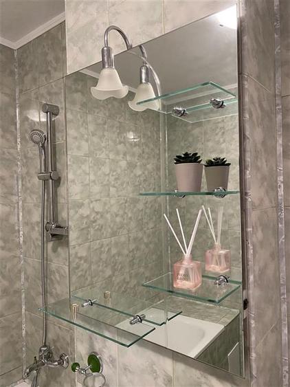 Apartament cu 3 camere decomandat în Nicolina