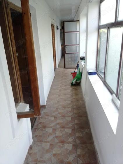 Casă cu 4 camere în Tecuci
