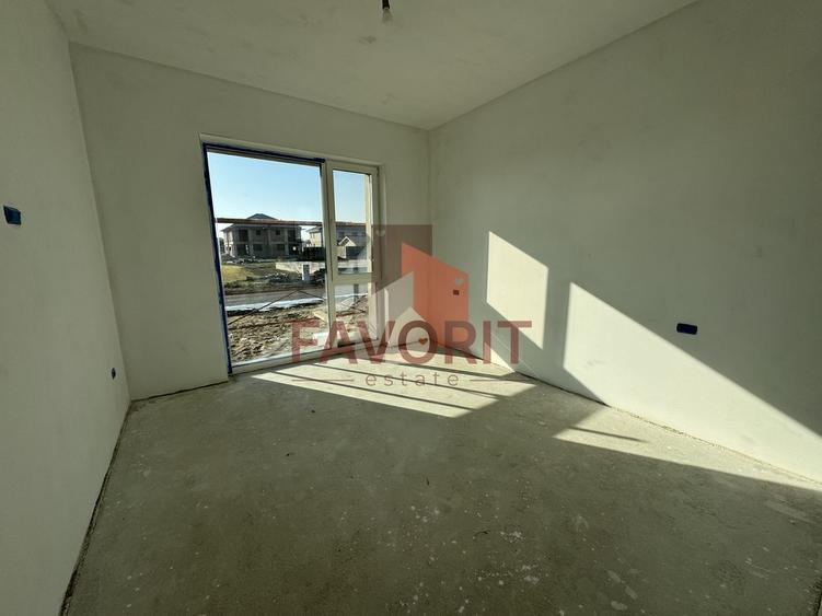 Duplex cu 5 camere cu Canalizare în Dumbrăvița