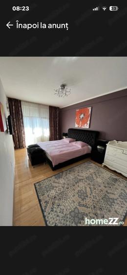 Apartament cu 3 camere decomandat în Republicii