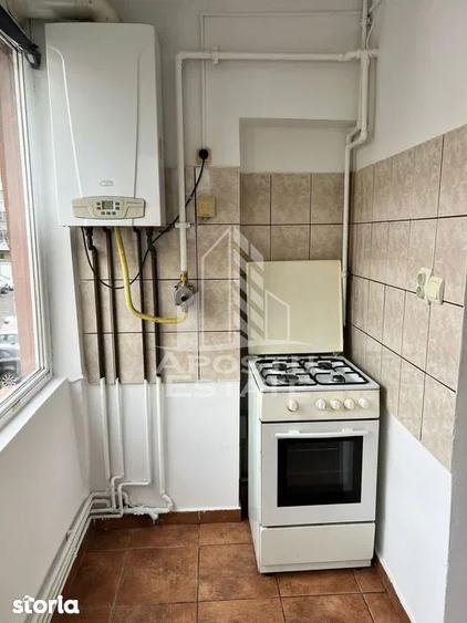 Apartament cu 2 camere, mobilat în Soarelui