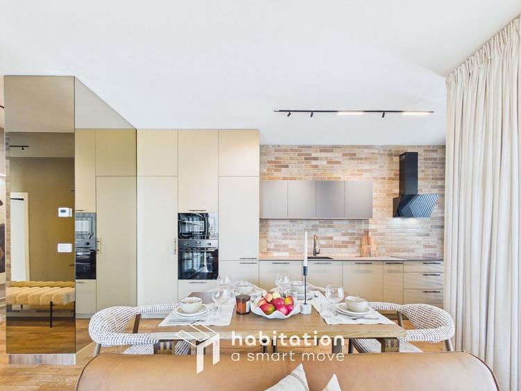 Apartament cu 3 camere decomandat, mobilat în Central