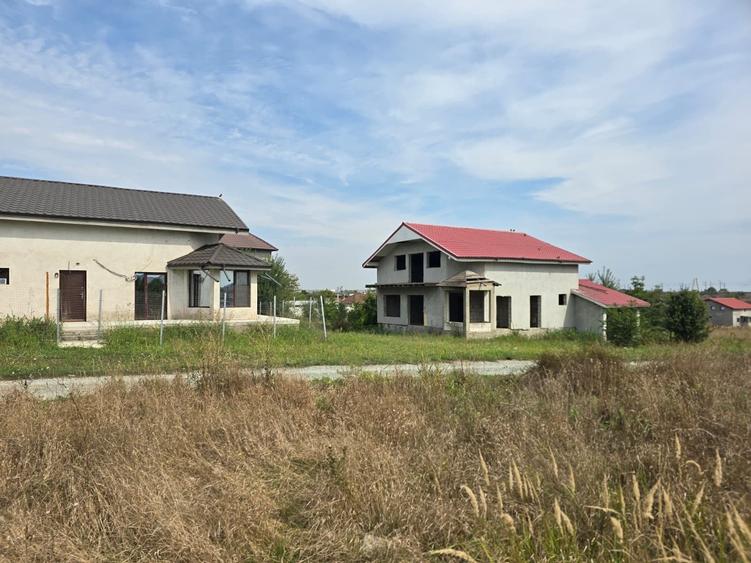 Teren Construcții intravilan de 800 mp, în Agigea