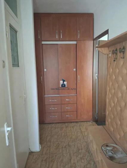 Garsonieră decomandată în Berceni