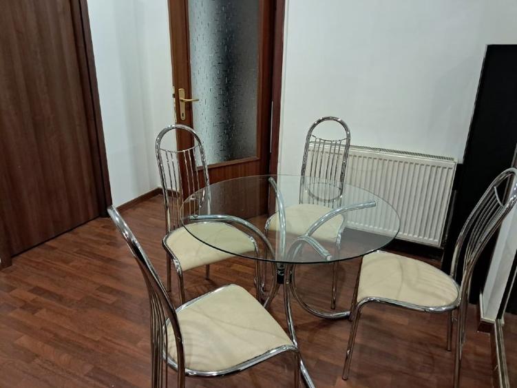 Apartament cu 3 camere decomandat, mobilat în Aviatorilor