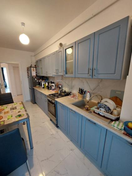 Apartament cu 3 camere decomandat în Valea Lupului