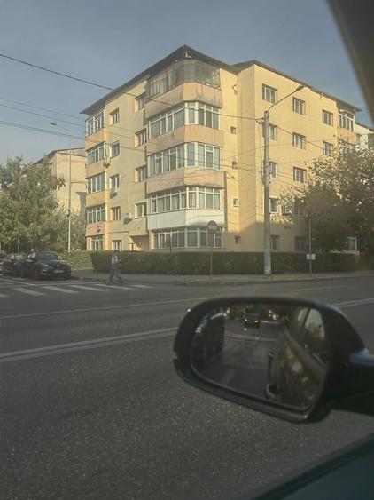 Apartament cu 2 camere decomandat în Exterior Vest