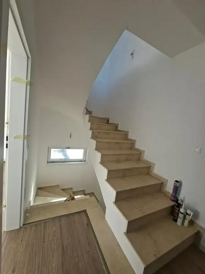 Duplex cu 4 camere cu Canalizare în Chitila